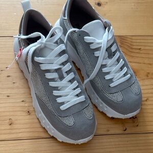 Blondo waterproof  Sneakers